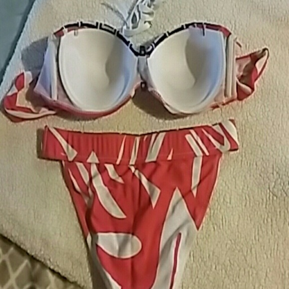 Aztec bikini - Picture 3 of 4